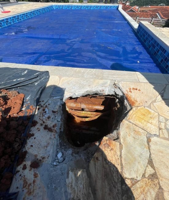 campos_caça_vazamento_piscina
